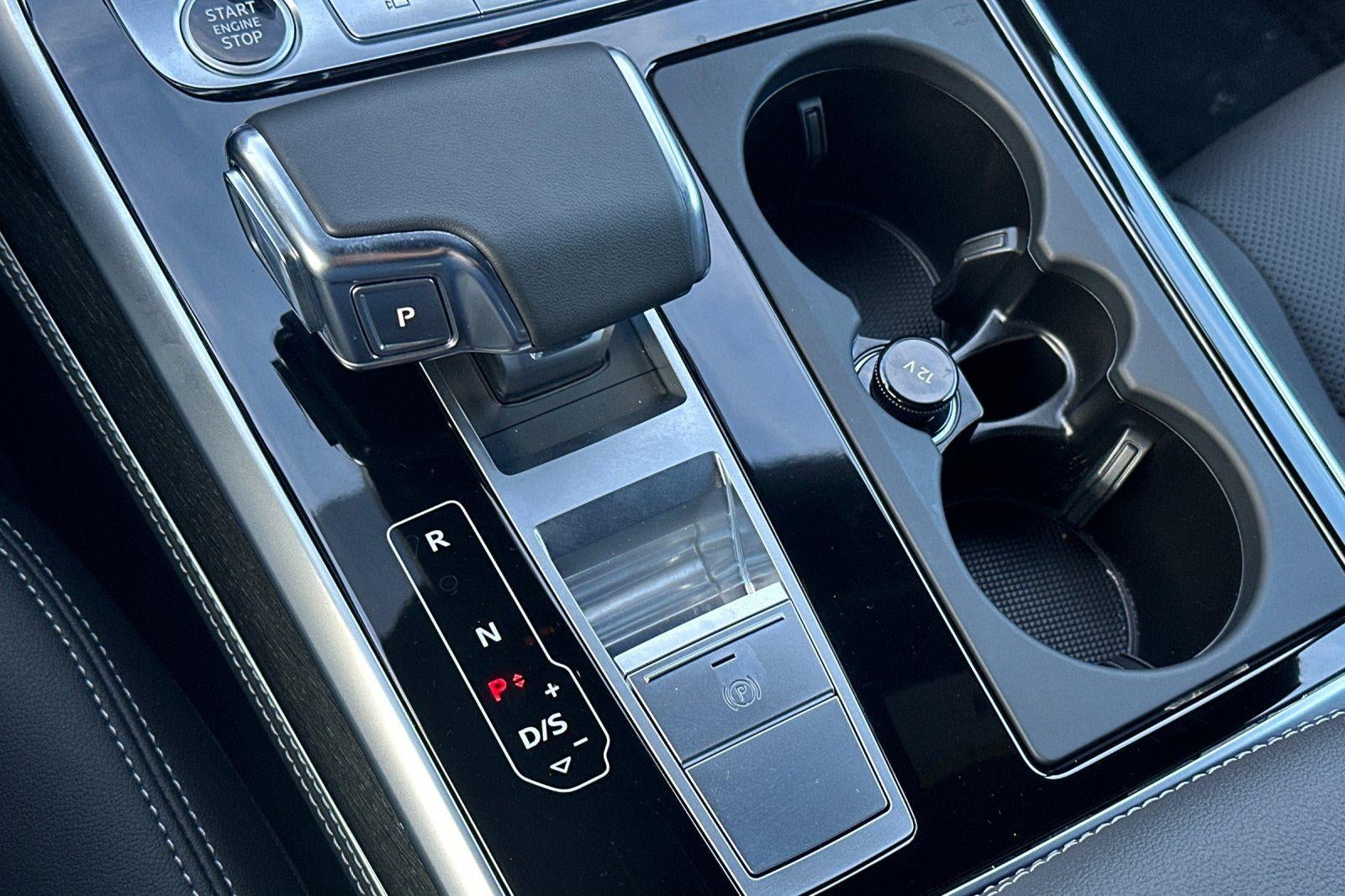 2025 Audi Q8 Premium Plus