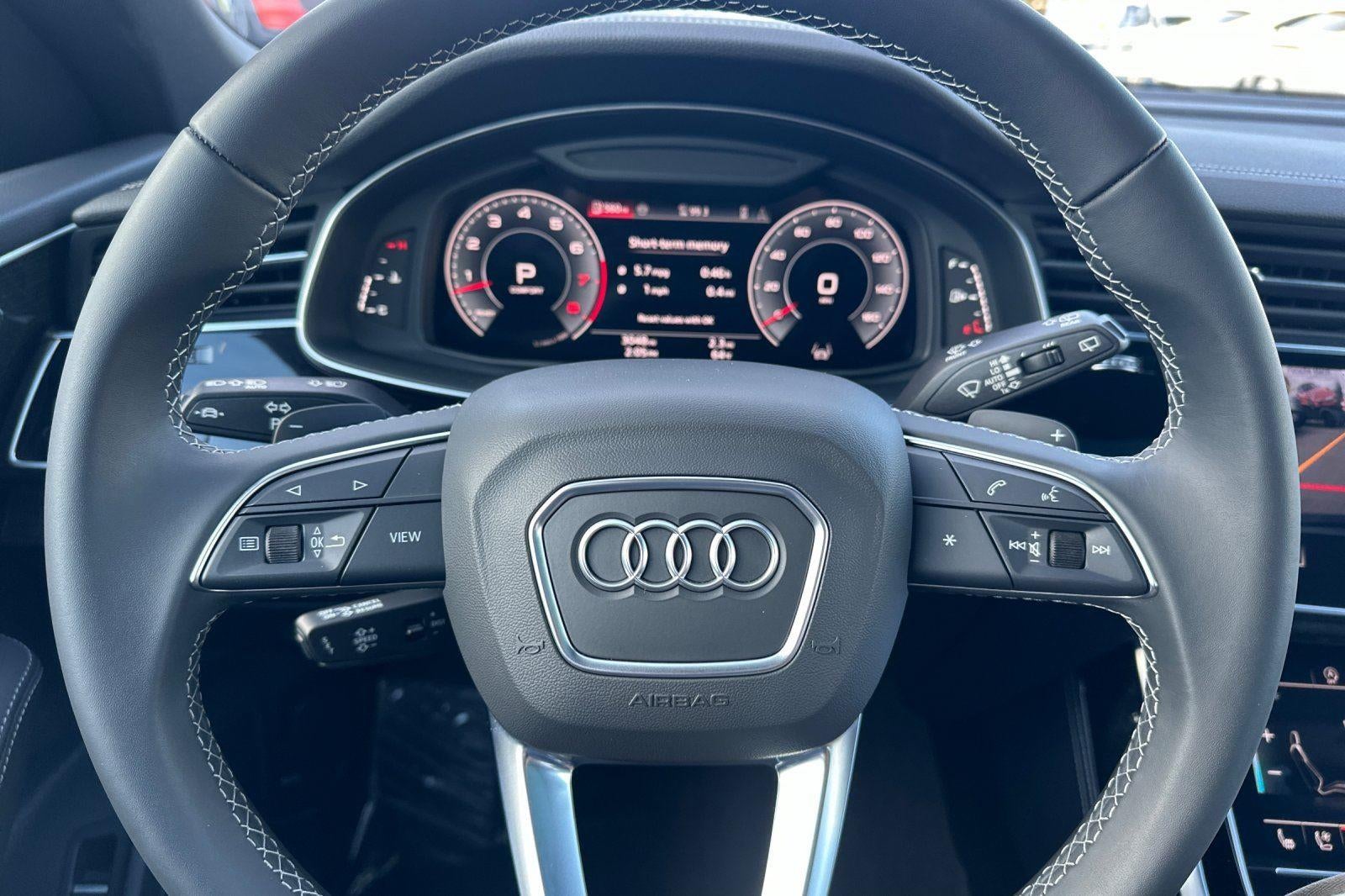 2025 Audi Q8 Premium Plus