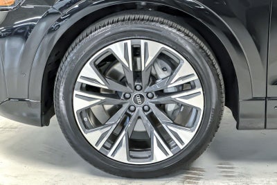 2025 Audi Q8 Premium Plus