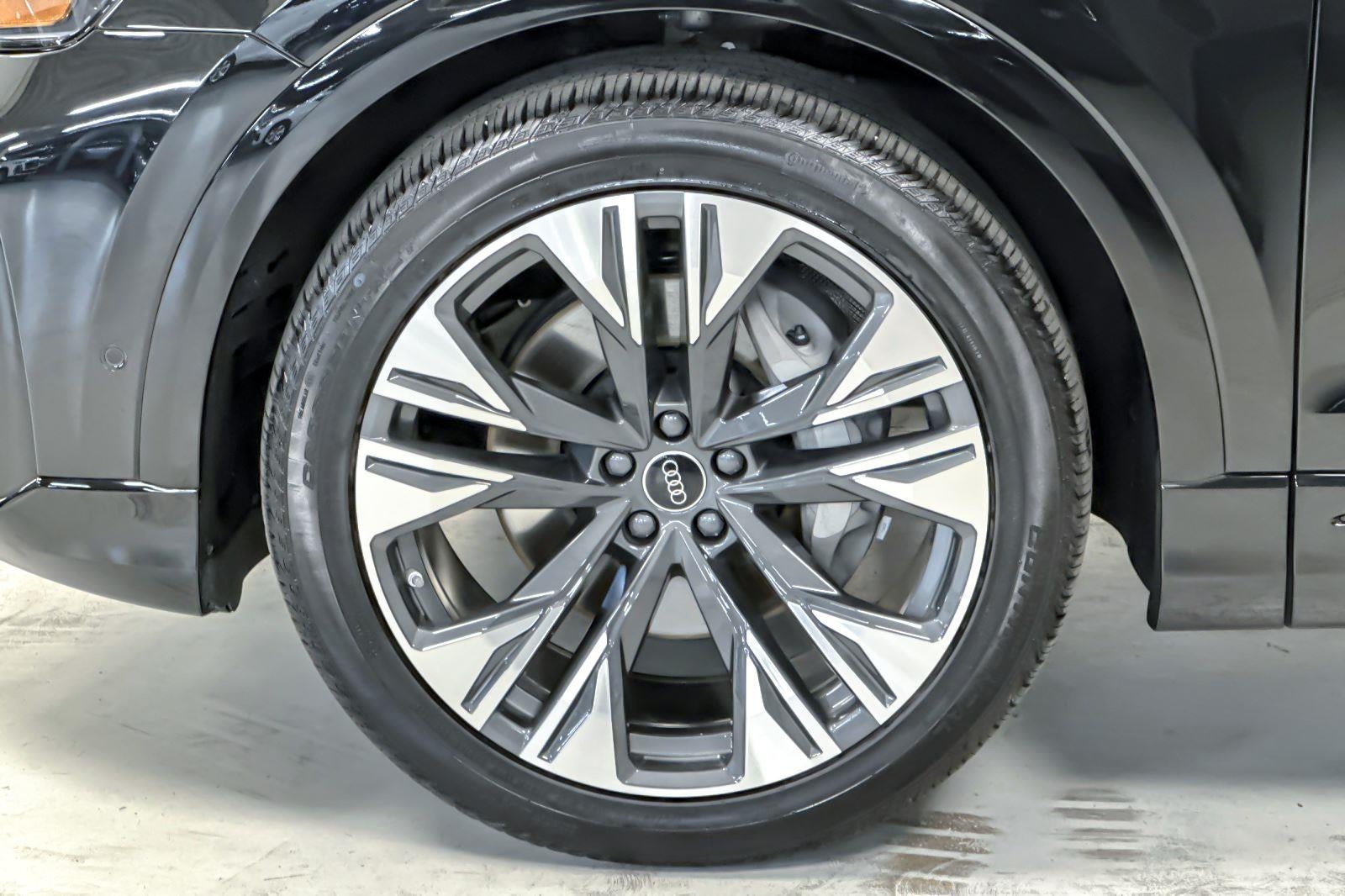 2025 Audi Q8 Premium Plus