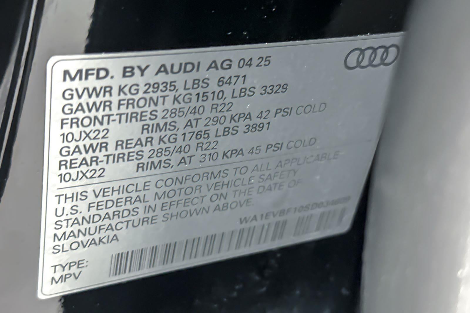 2025 Audi Q8 Premium Plus