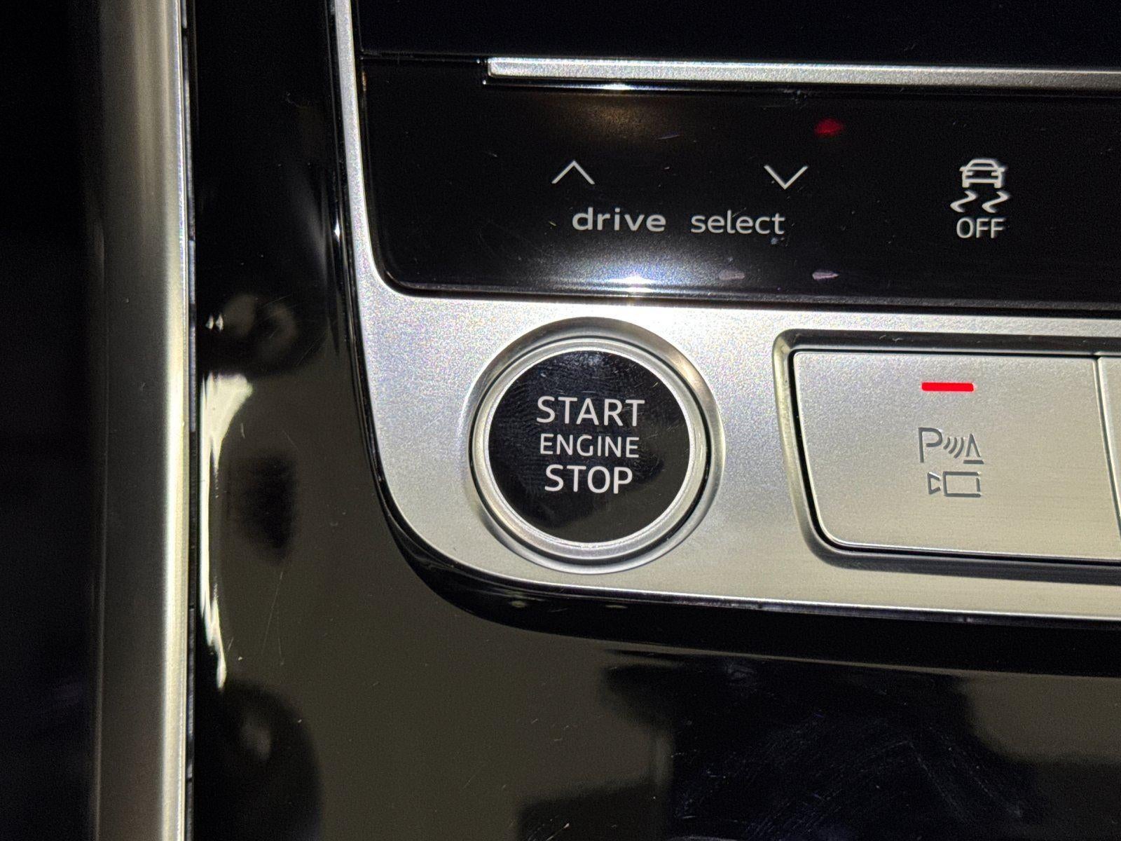 2025 Audi Q8 Premium Plus