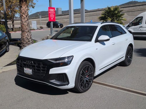 2023 Audi Q8 Premium Plus