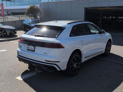 2023 Audi Q8 Premium Plus
