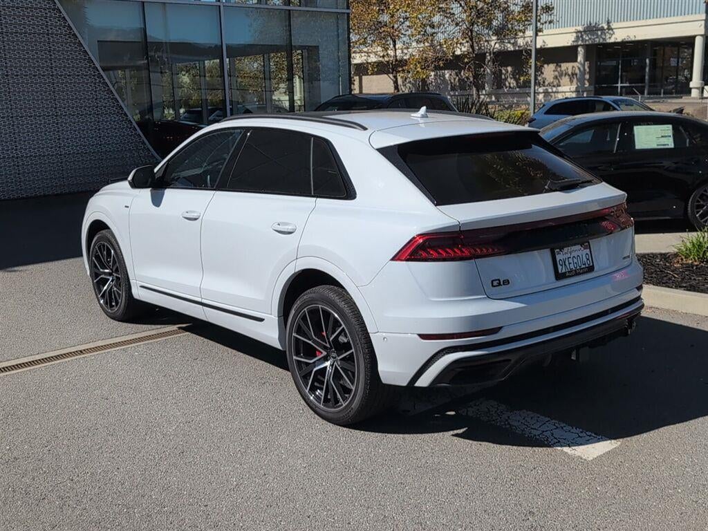 2023 Audi Q8 Premium Plus