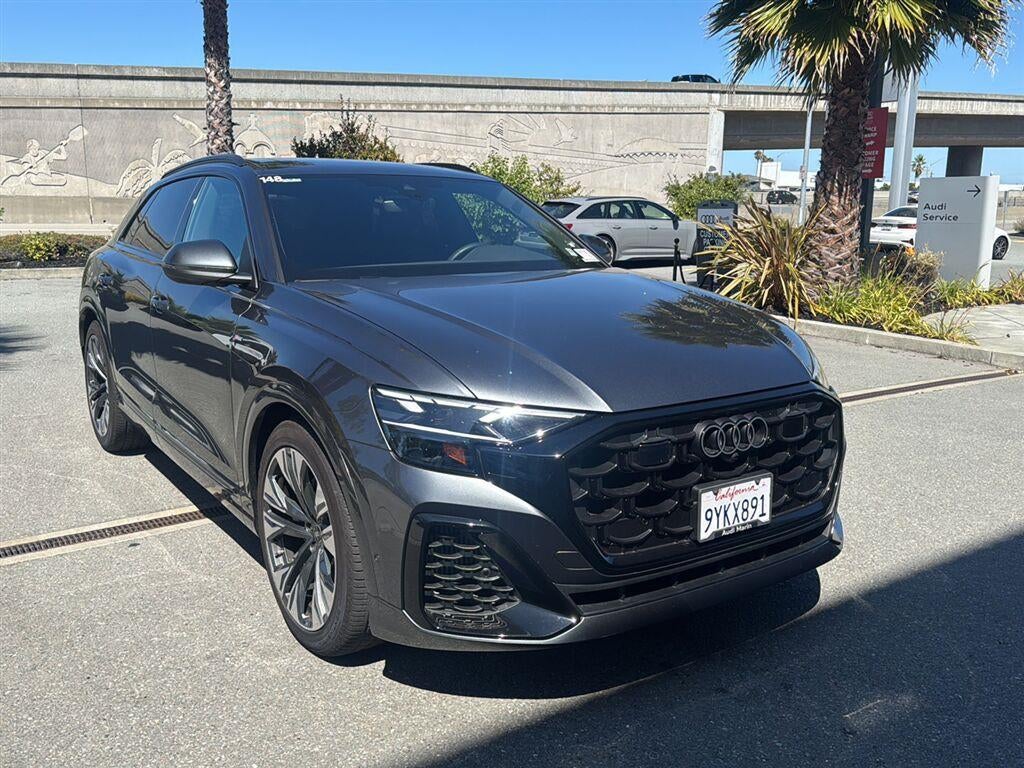 2026 Audi Q8 Premium Plus