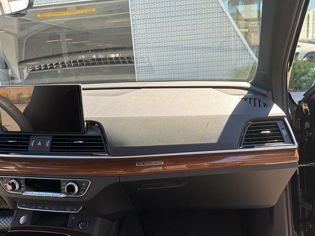 2024 Audi Q5 S line Prestige