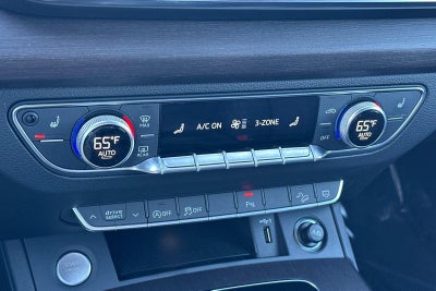 2023 Audi Q5 S line Premium