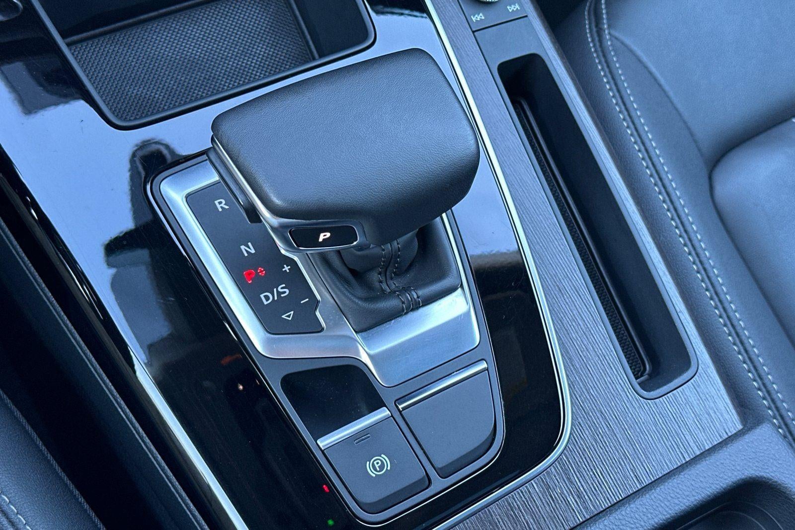 2023 Audi Q5 S line Premium