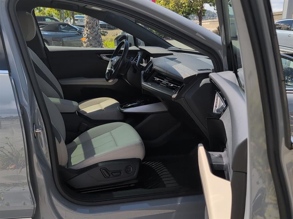 2024 Audi Q4 e-tron Premium
