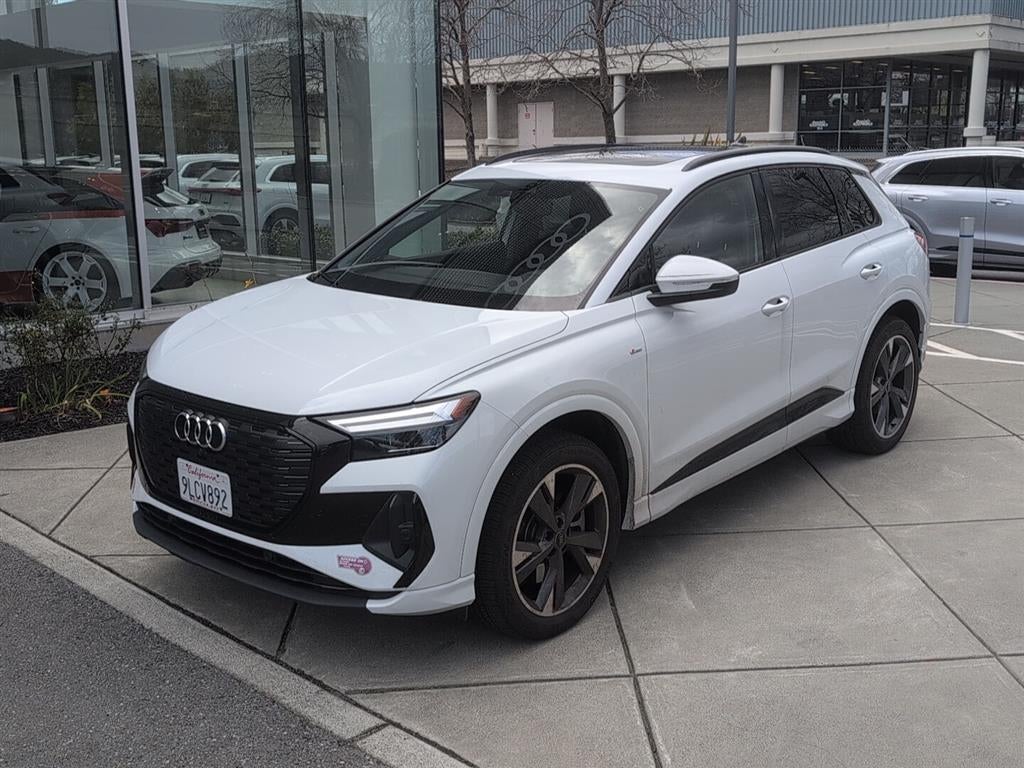 2024 Audi Q4 e-tron Premium