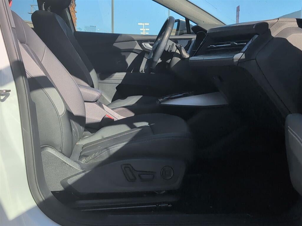 2024 Audi Q4 e-tron Premium Plus
