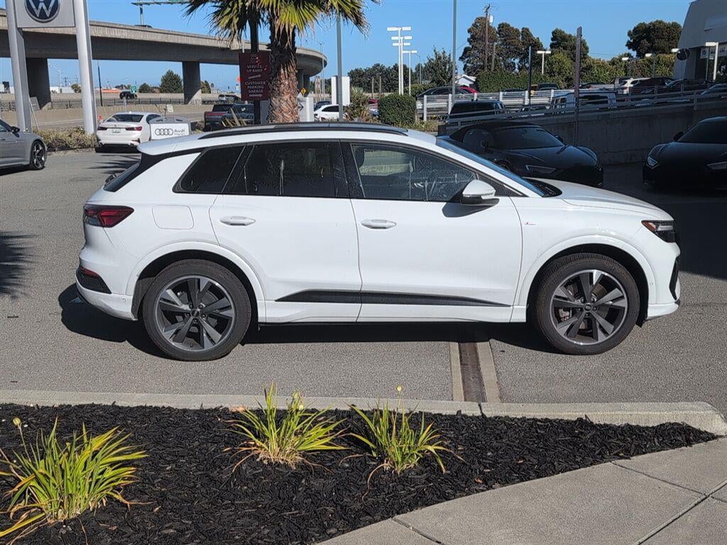 2024 Audi Q4 e-tron Premium Plus