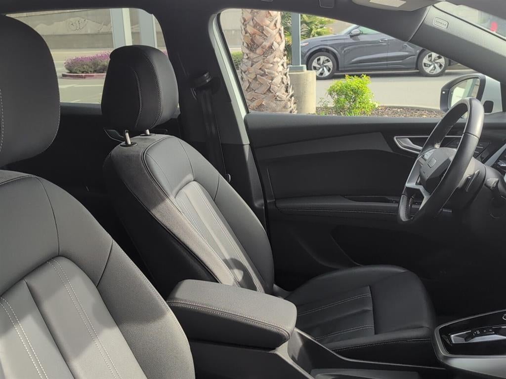 2024 Audi Q4 e-tron Premium Plus