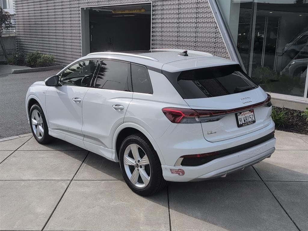 2024 Audi Q4 e-tron Premium Plus