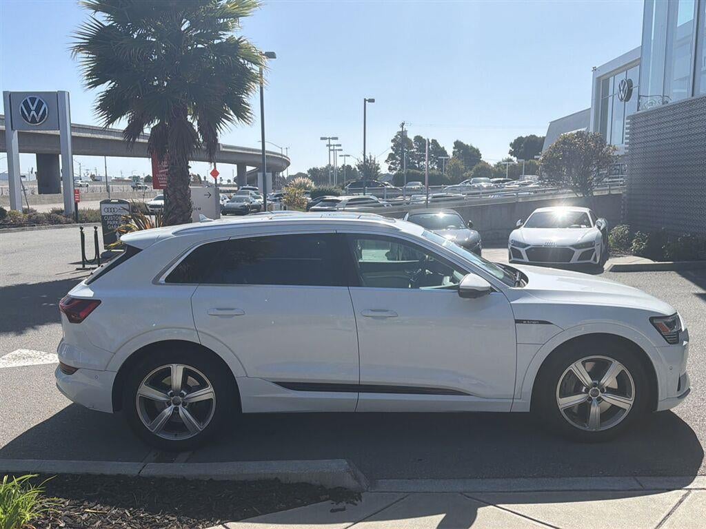 2019 Audi E-Tron Premium Plus