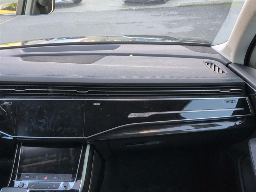 2023 Audi Q7 Premium Plus