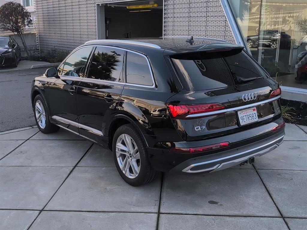 2023 Audi Q7 Premium Plus
