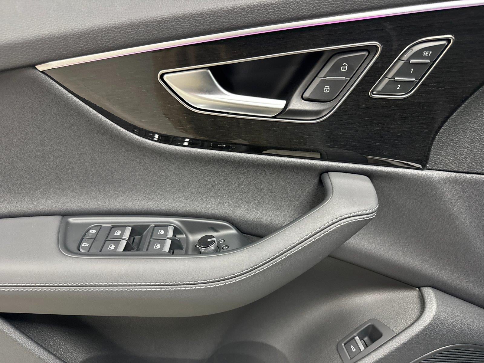2026 Audi Q7 Premium Plus