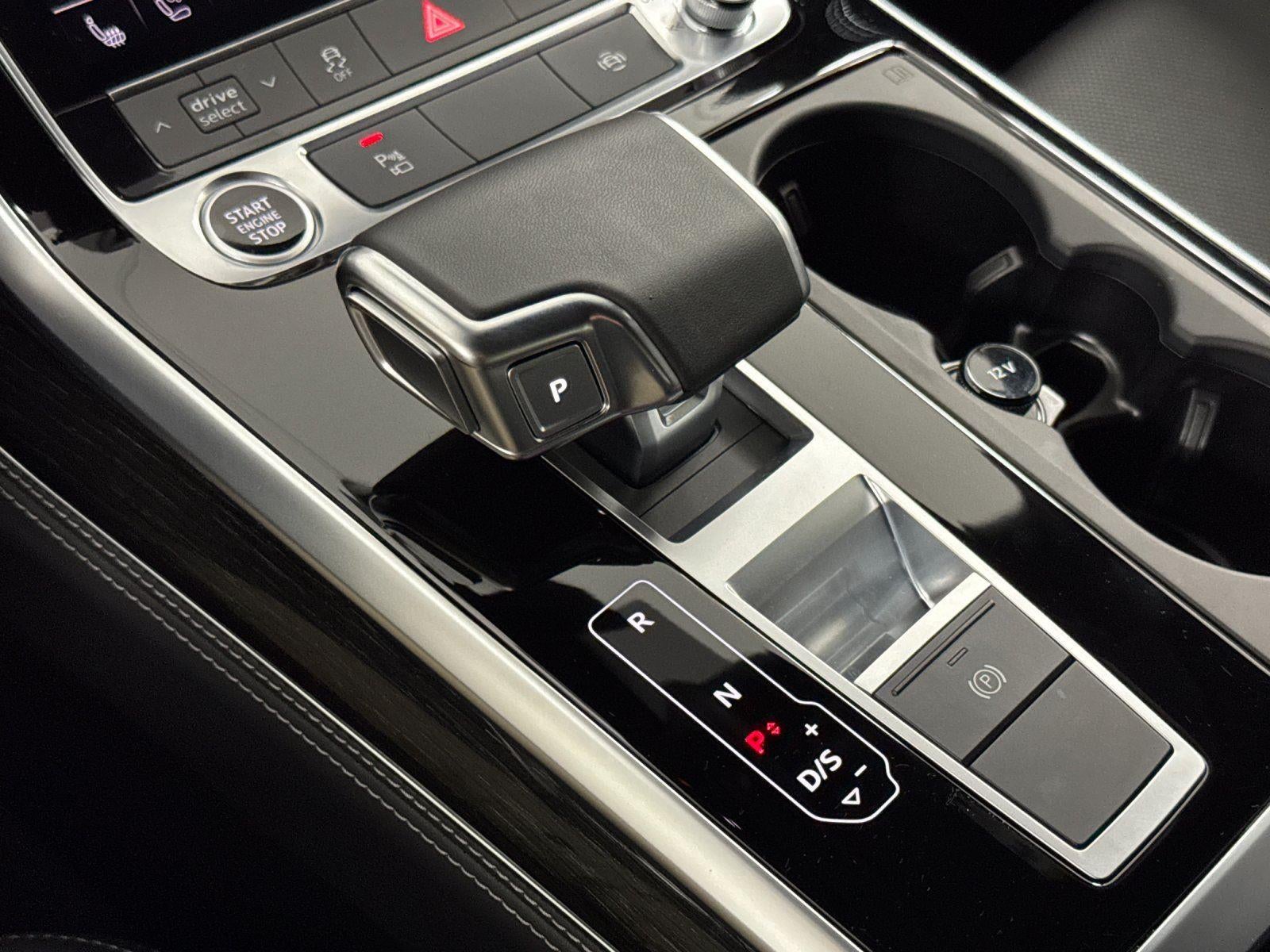 2026 Audi Q7 Premium Plus
