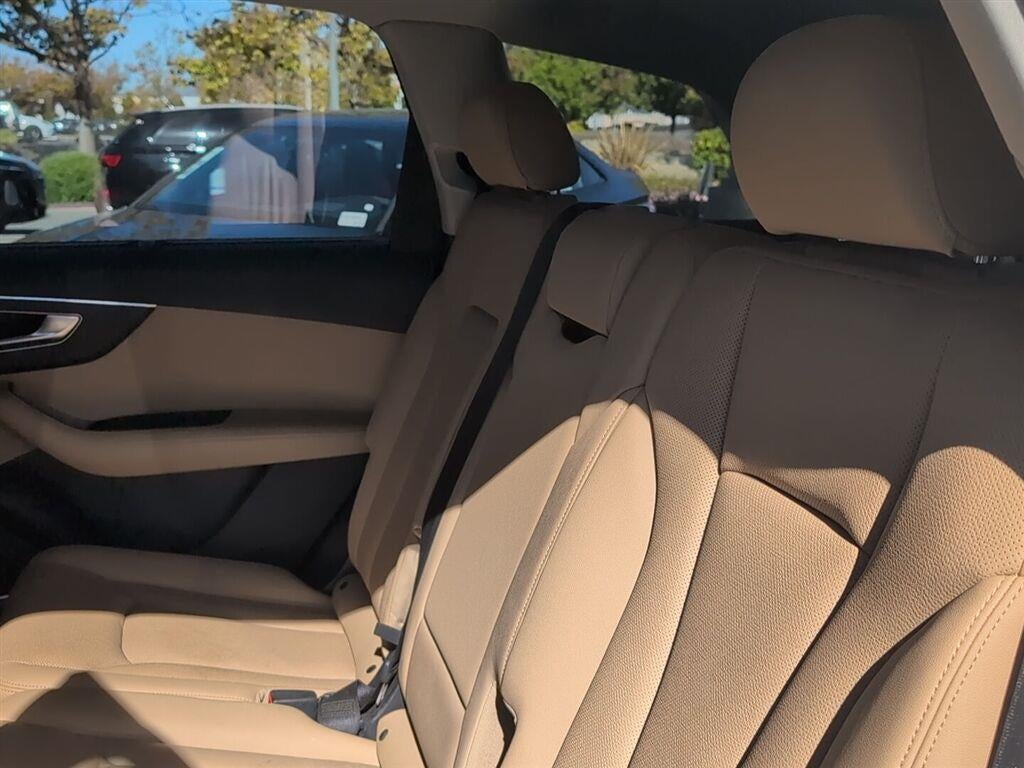 2023 Audi Q7 Premium Plus