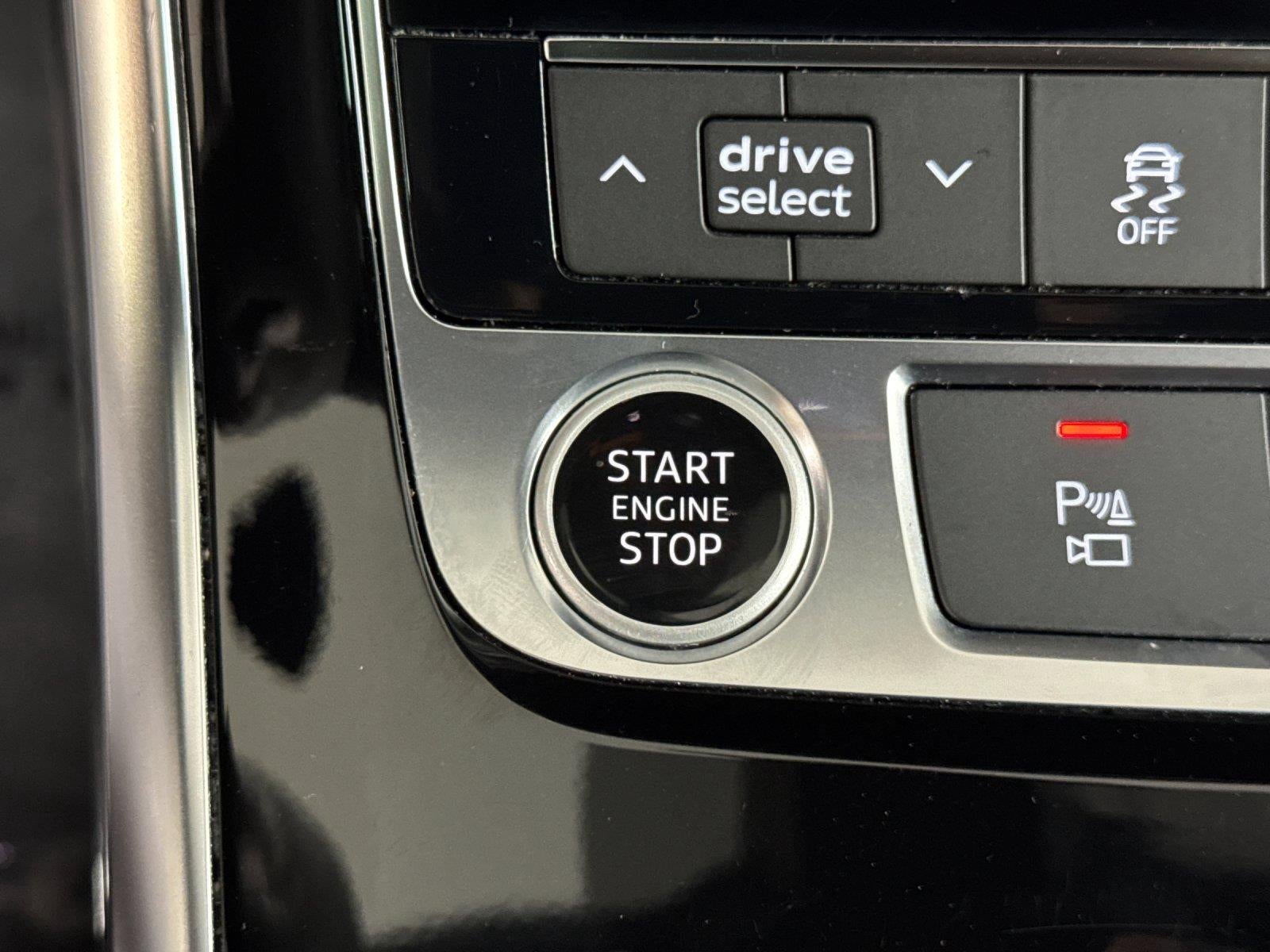 2023 Audi Q7 Premium Plus