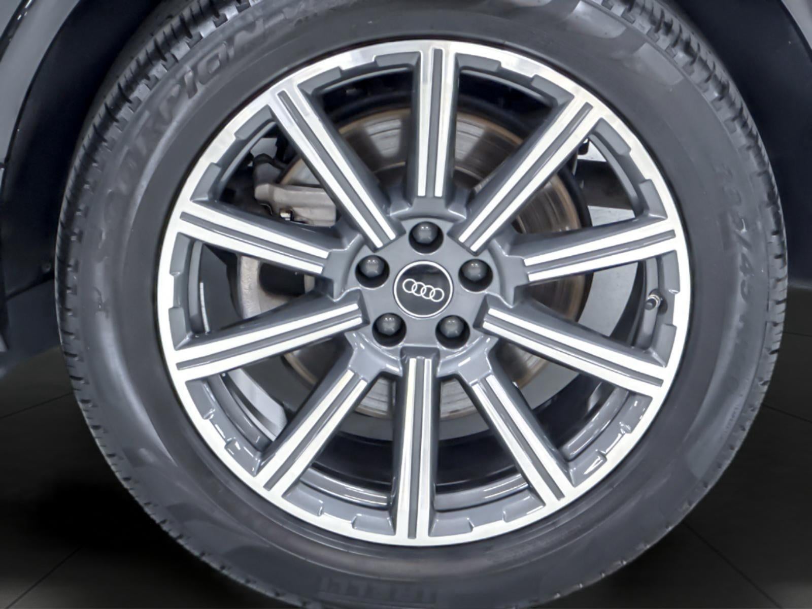 2023 Audi Q7 Premium Plus