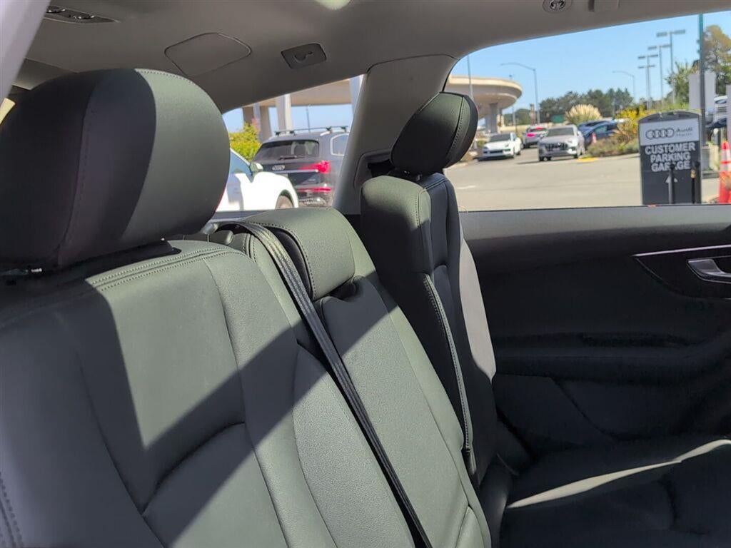 2023 Audi Q7 Premium Plus