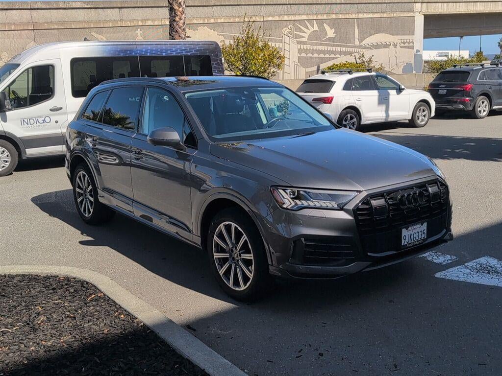 2023 Audi Q7 Premium Plus