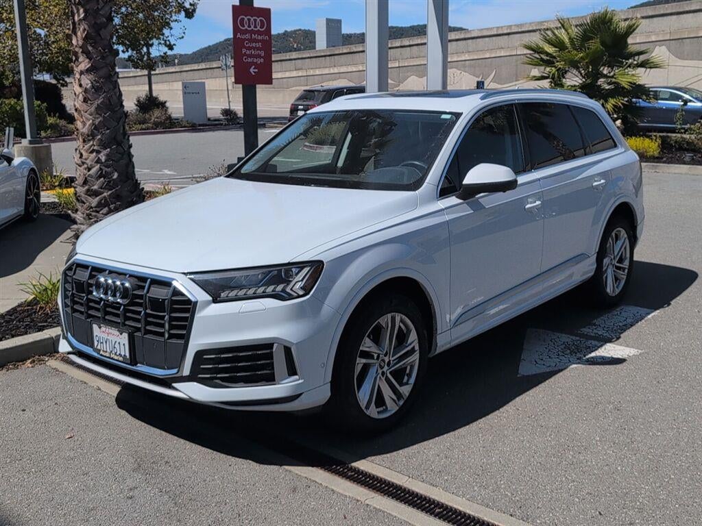 2023 Audi Q7 Premium Plus