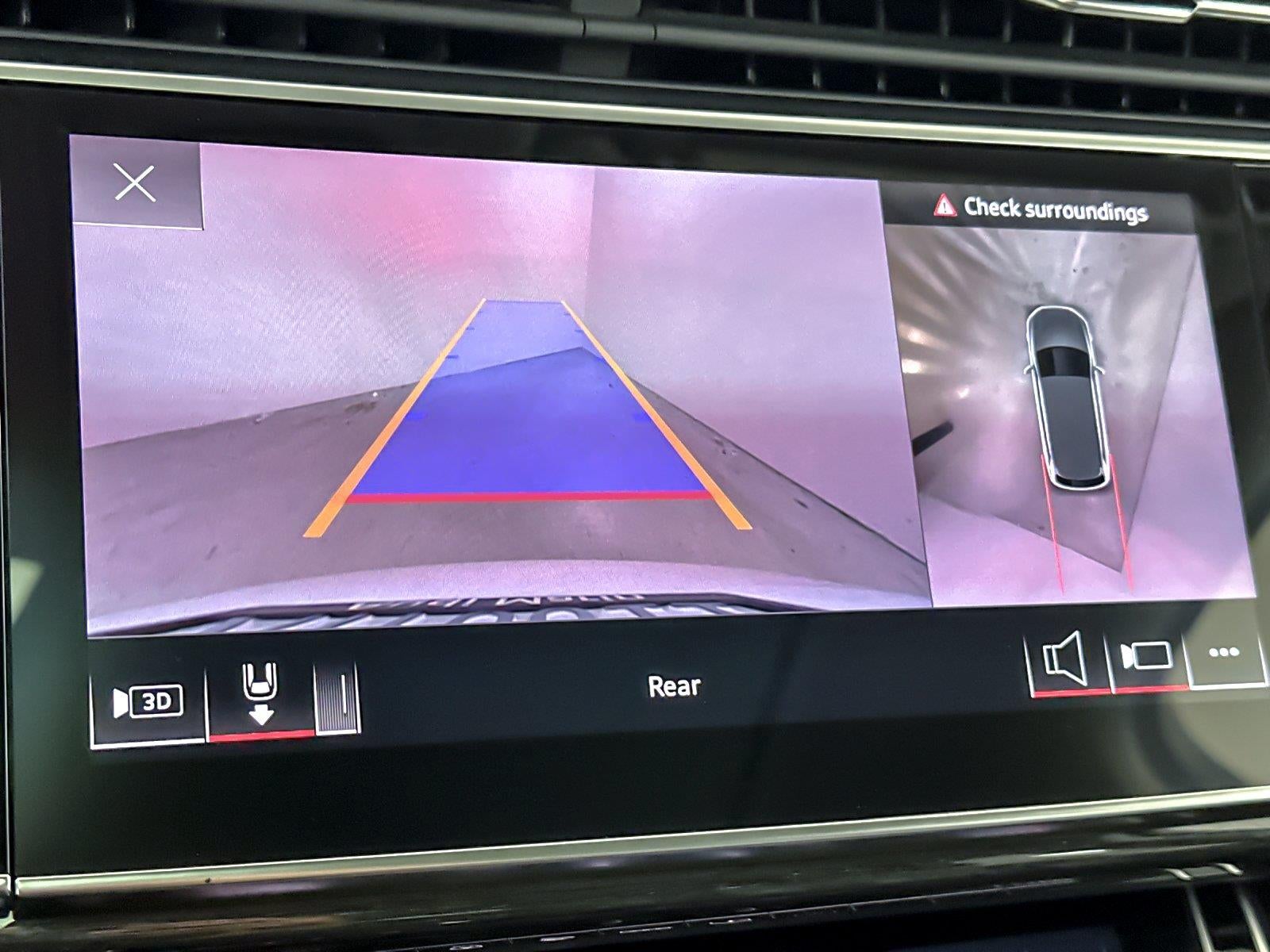 2023 Audi Q7 Premium Plus