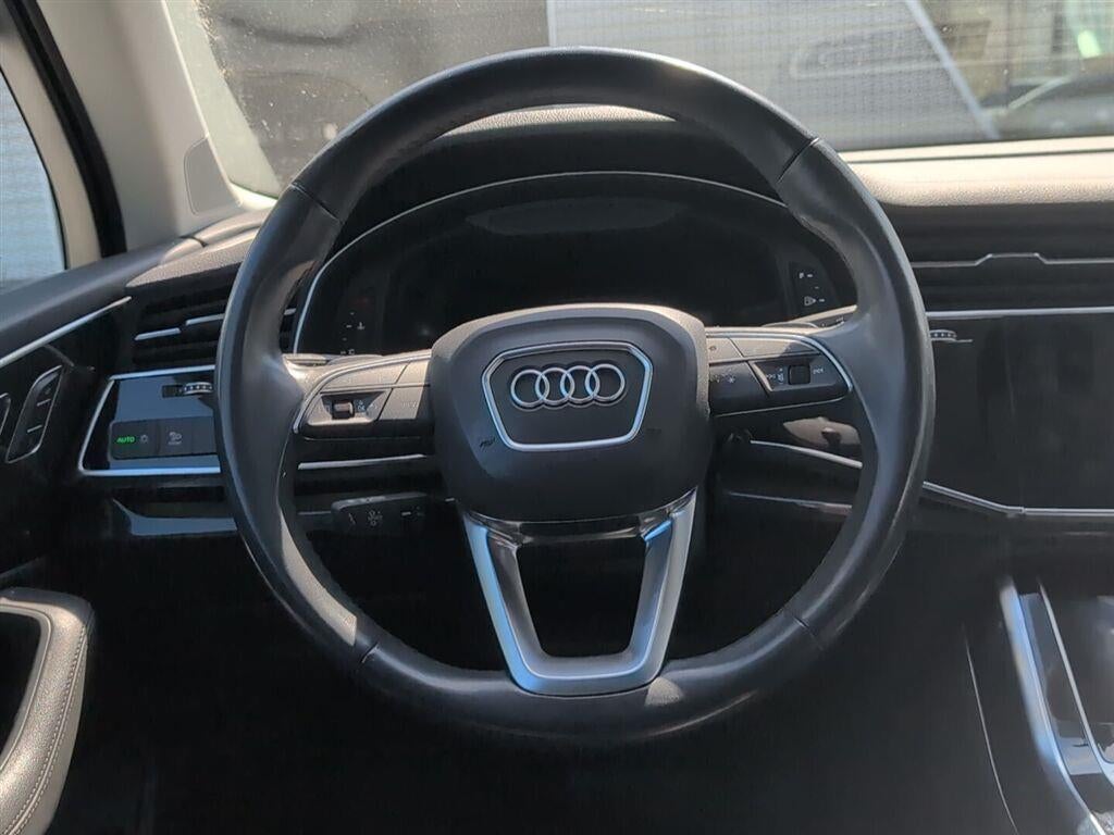 2023 Audi Q7 Premium Plus