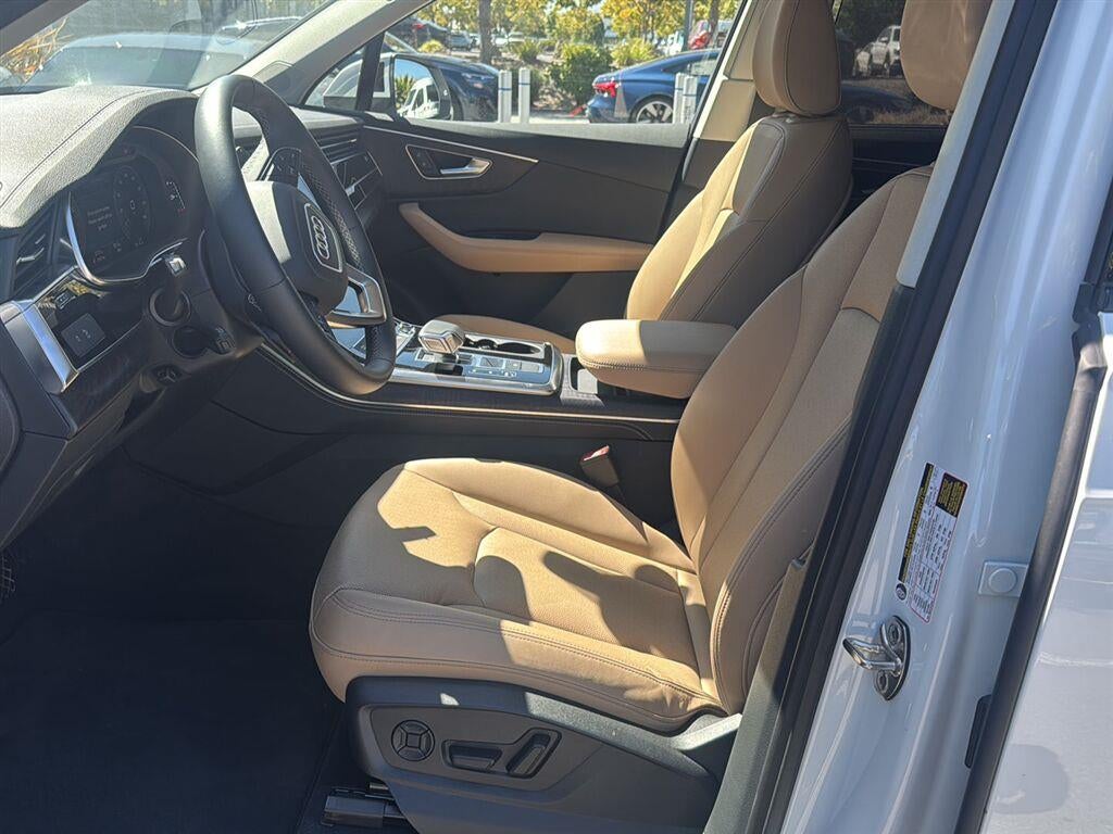 2026 Audi Q7 Premium Plus