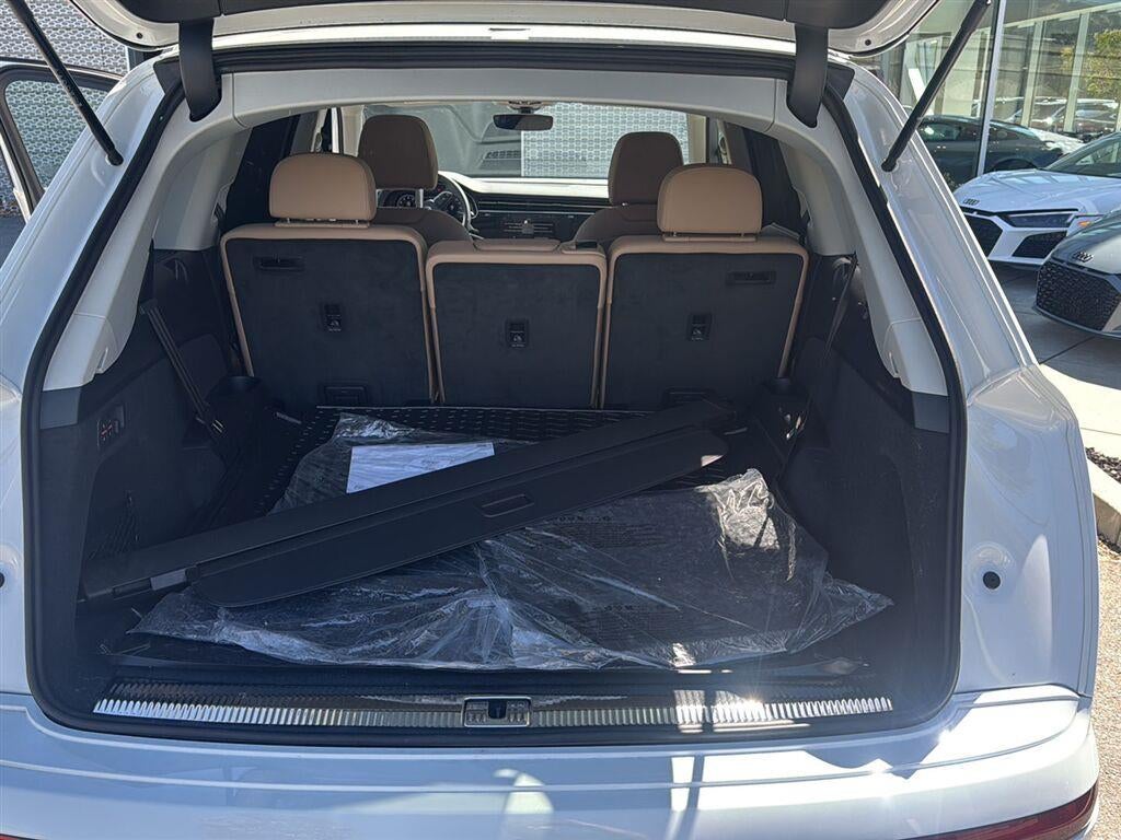 2026 Audi Q7 Premium Plus