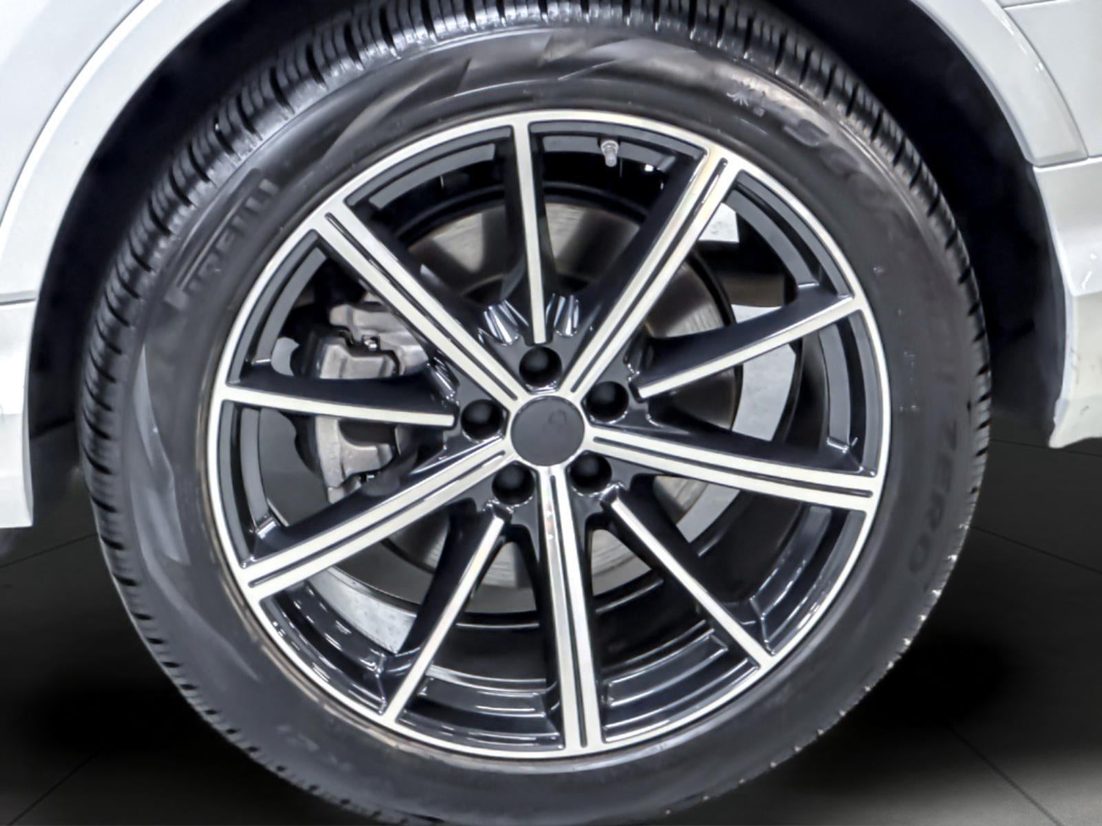 2026 Audi Q7 Premium Plus