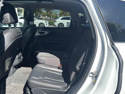2019 Audi Q7 Premium Plus