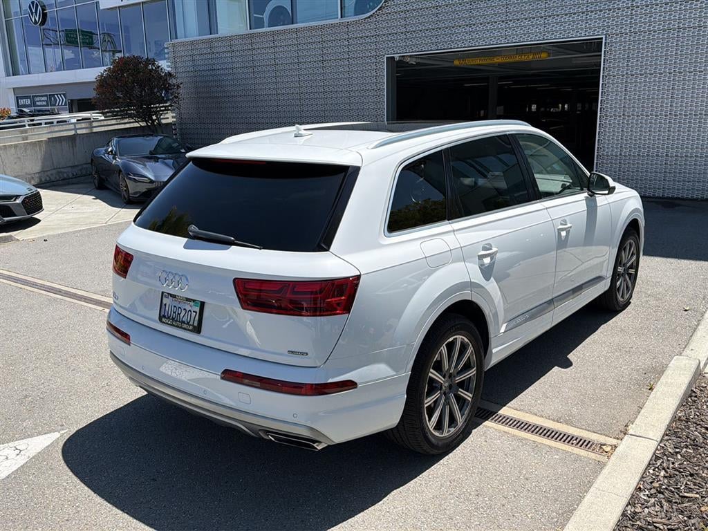 2019 Audi Q7 Premium Plus