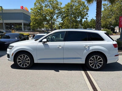 2019 Audi Q7 Premium Plus
