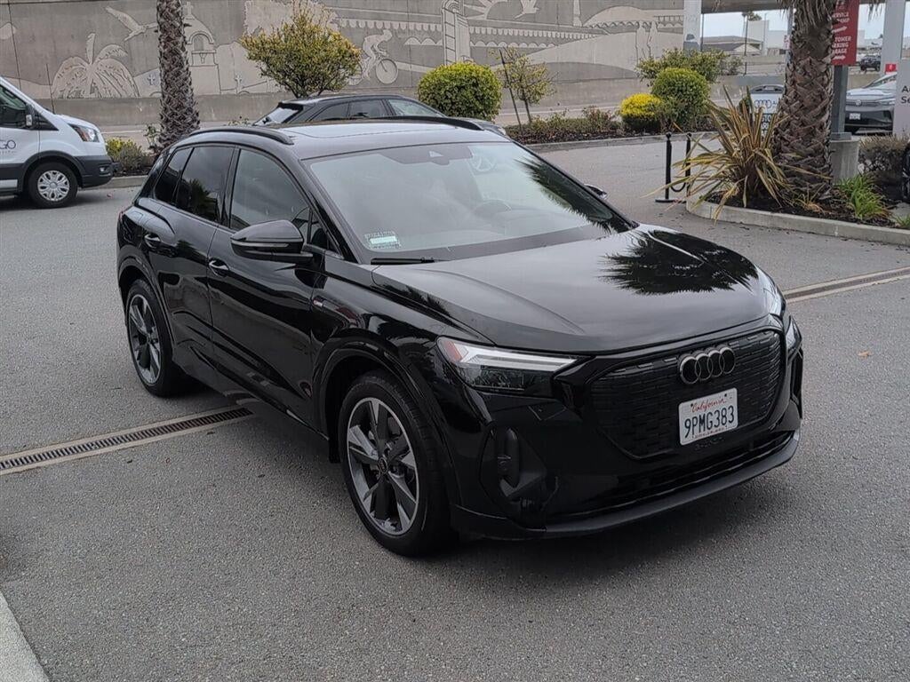 2024 Audi Q4 e-tron Premium Plus