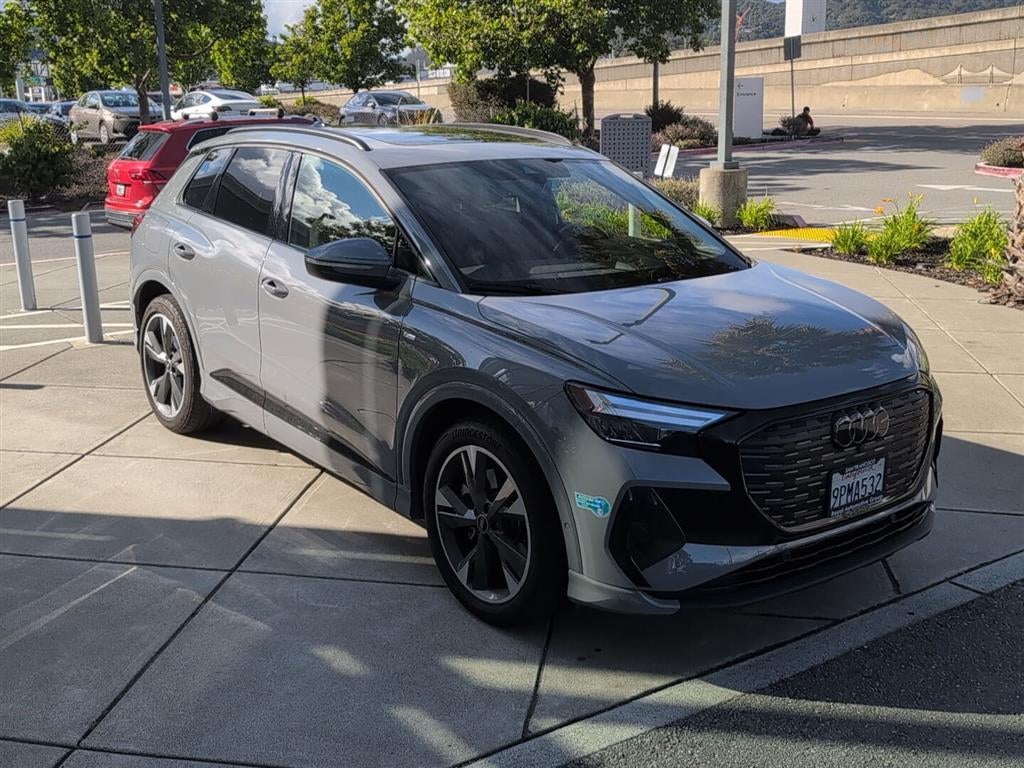 2024 Audi Q4 e-tron Premium Plus