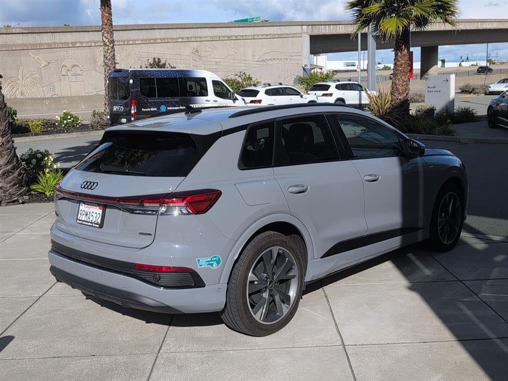 2024 Audi Q4 e-tron Premium Plus