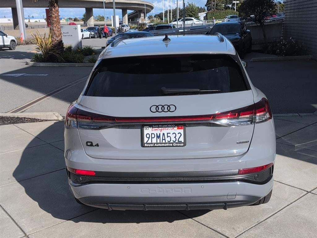 2024 Audi Q4 e-tron Premium Plus