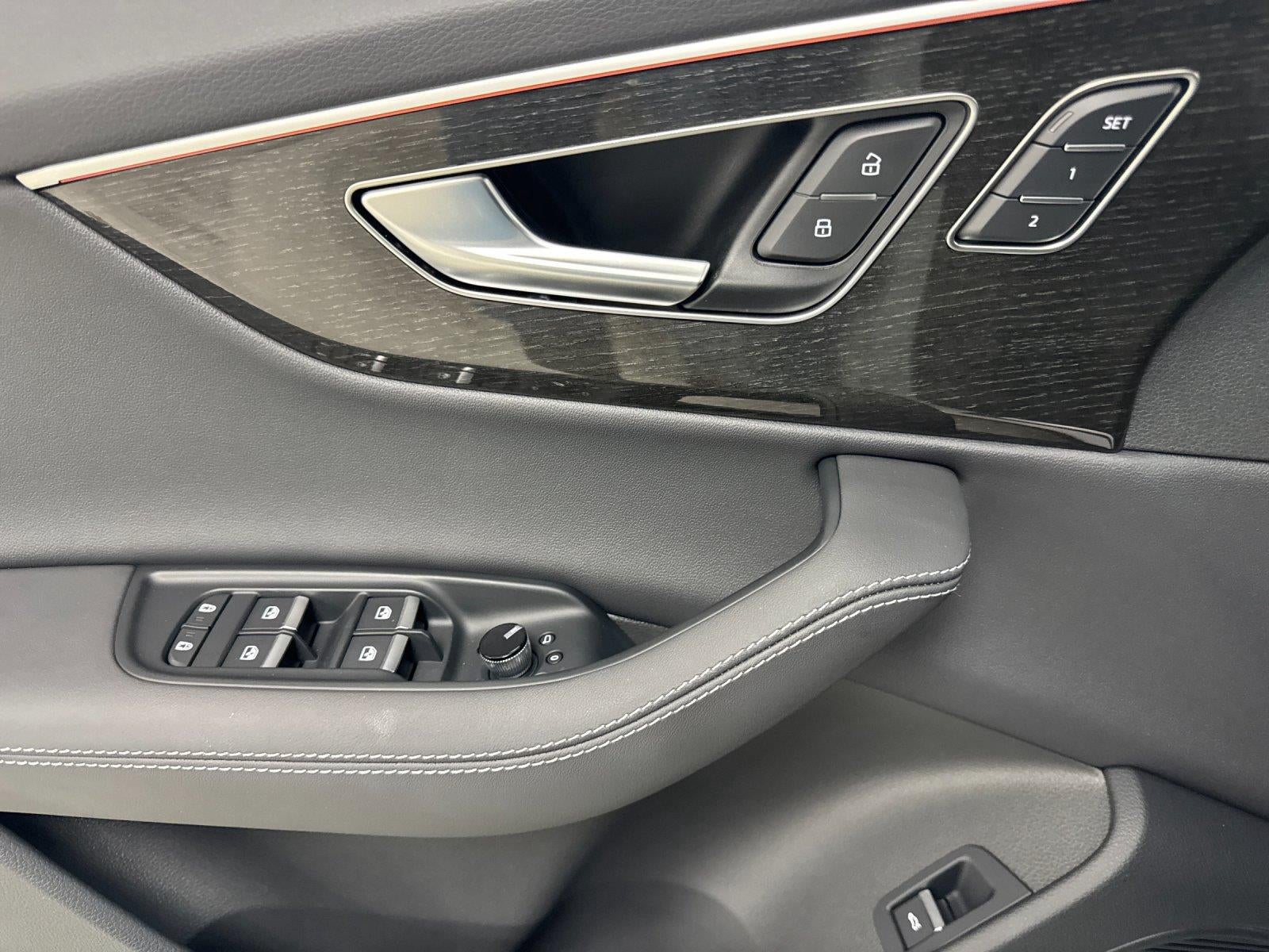2026 Audi Q7 Premium Plus