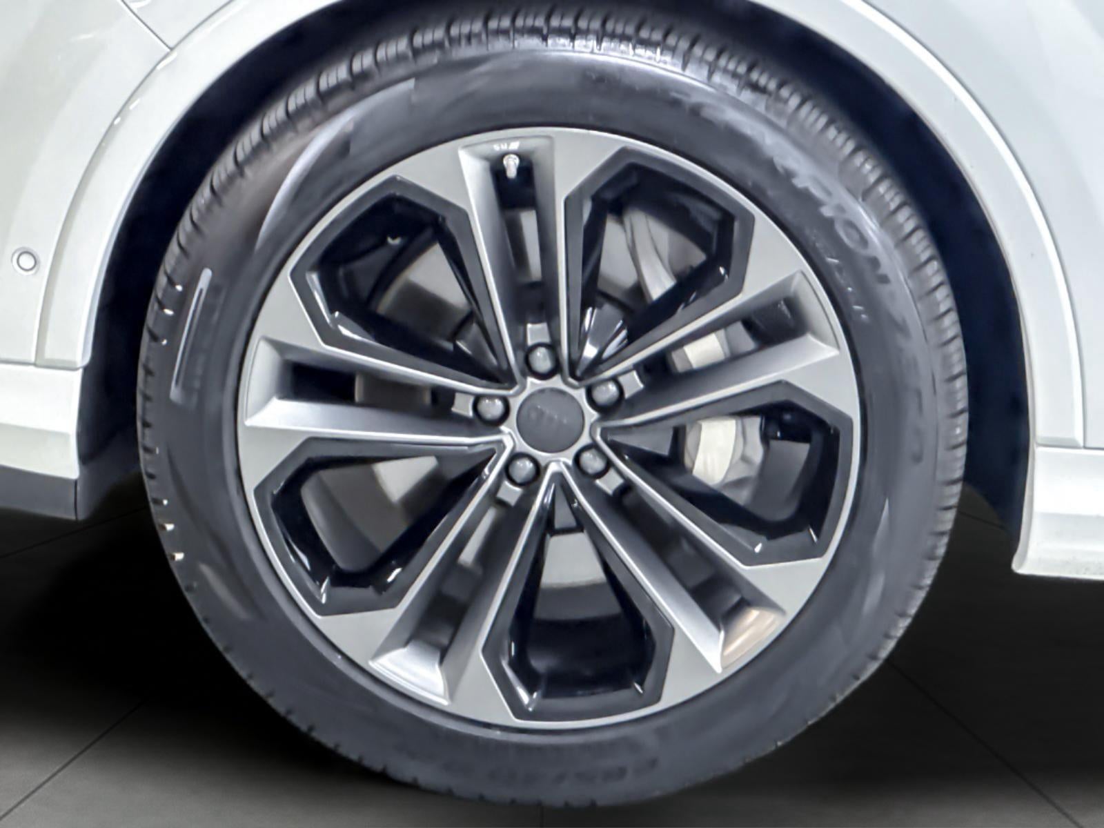 2026 Audi Q7 Premium Plus