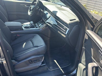 2026 Audi Q7 Premium Plus