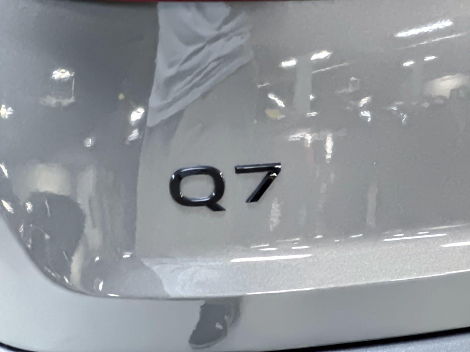 2026 Audi Q7 Premium Plus