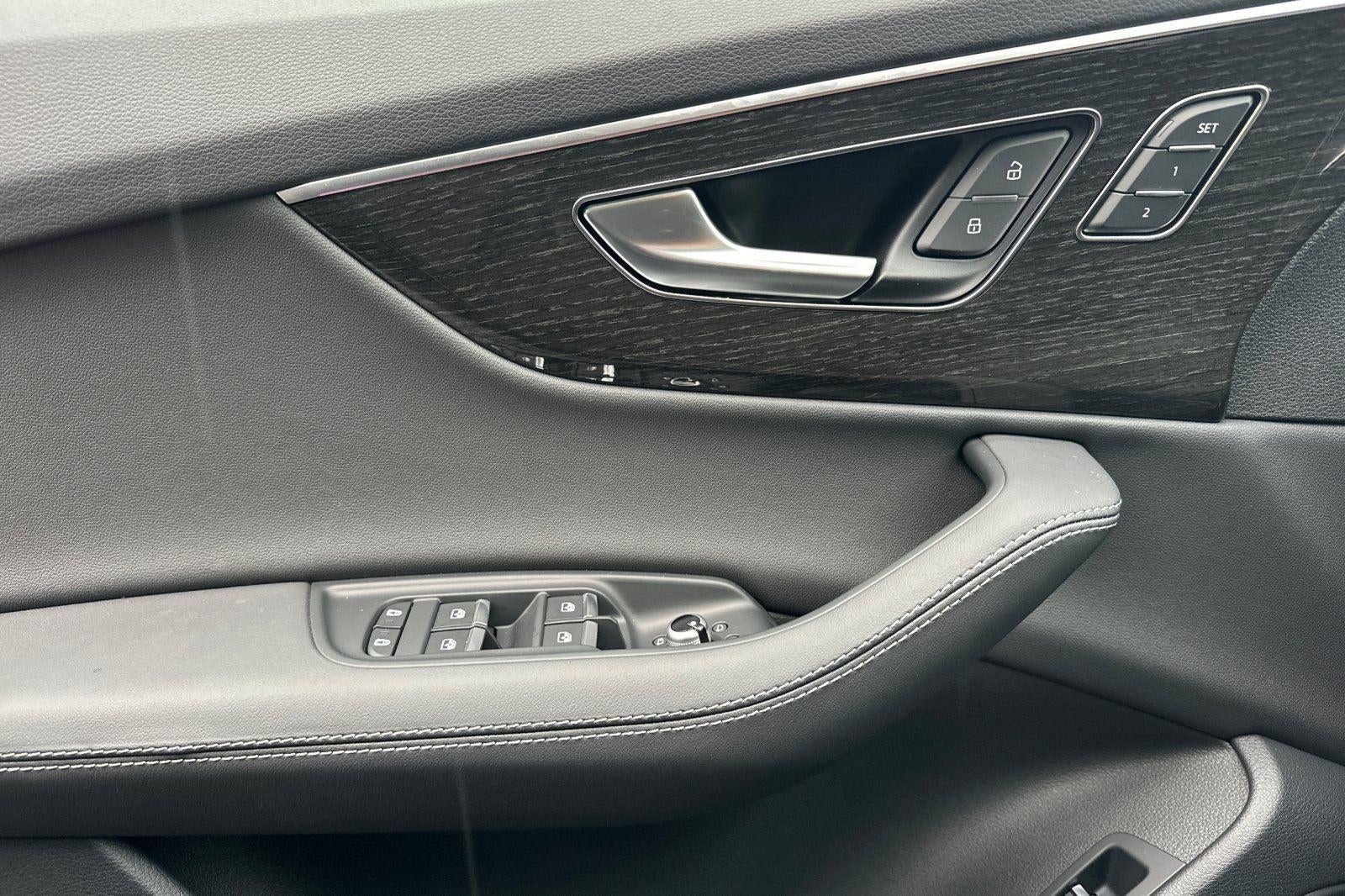 2026 Audi Q7 Premium Plus