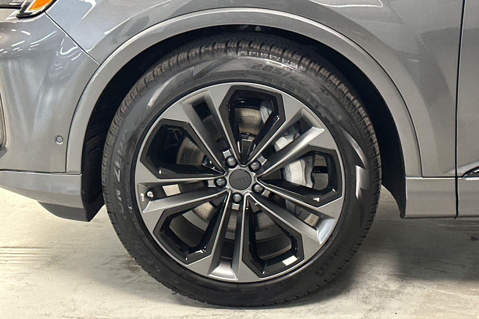 2026 Audi Q7 Premium Plus