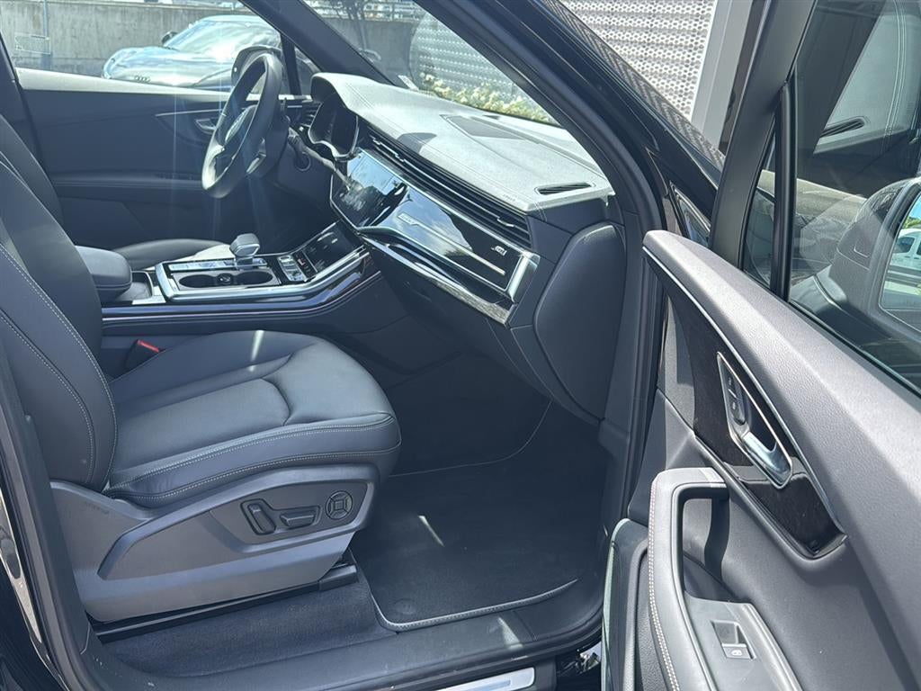 2026 Audi Q7 Premium Plus