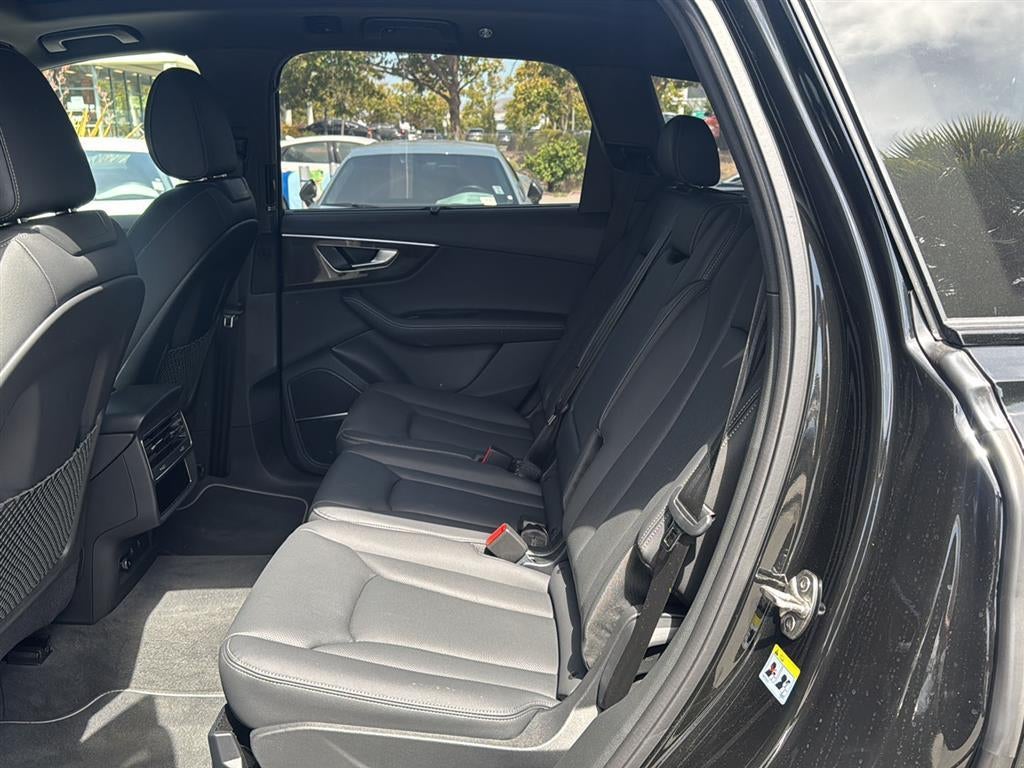 2026 Audi Q7 Premium Plus
